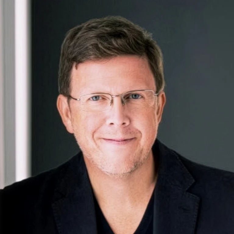Rob Chepak headshot
